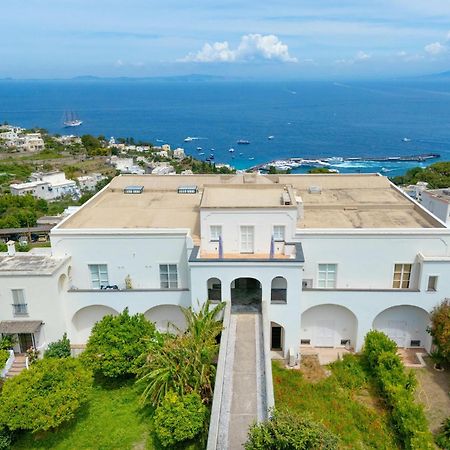 Suite Palazzo Capri - Seaview Bagian luar foto