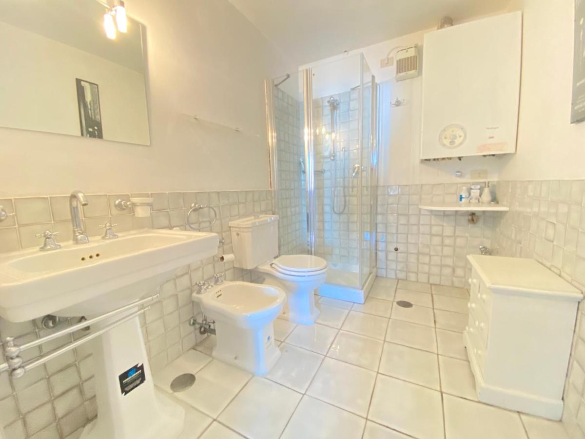 Suite Palazzo Capri - Seaview Bagian luar foto