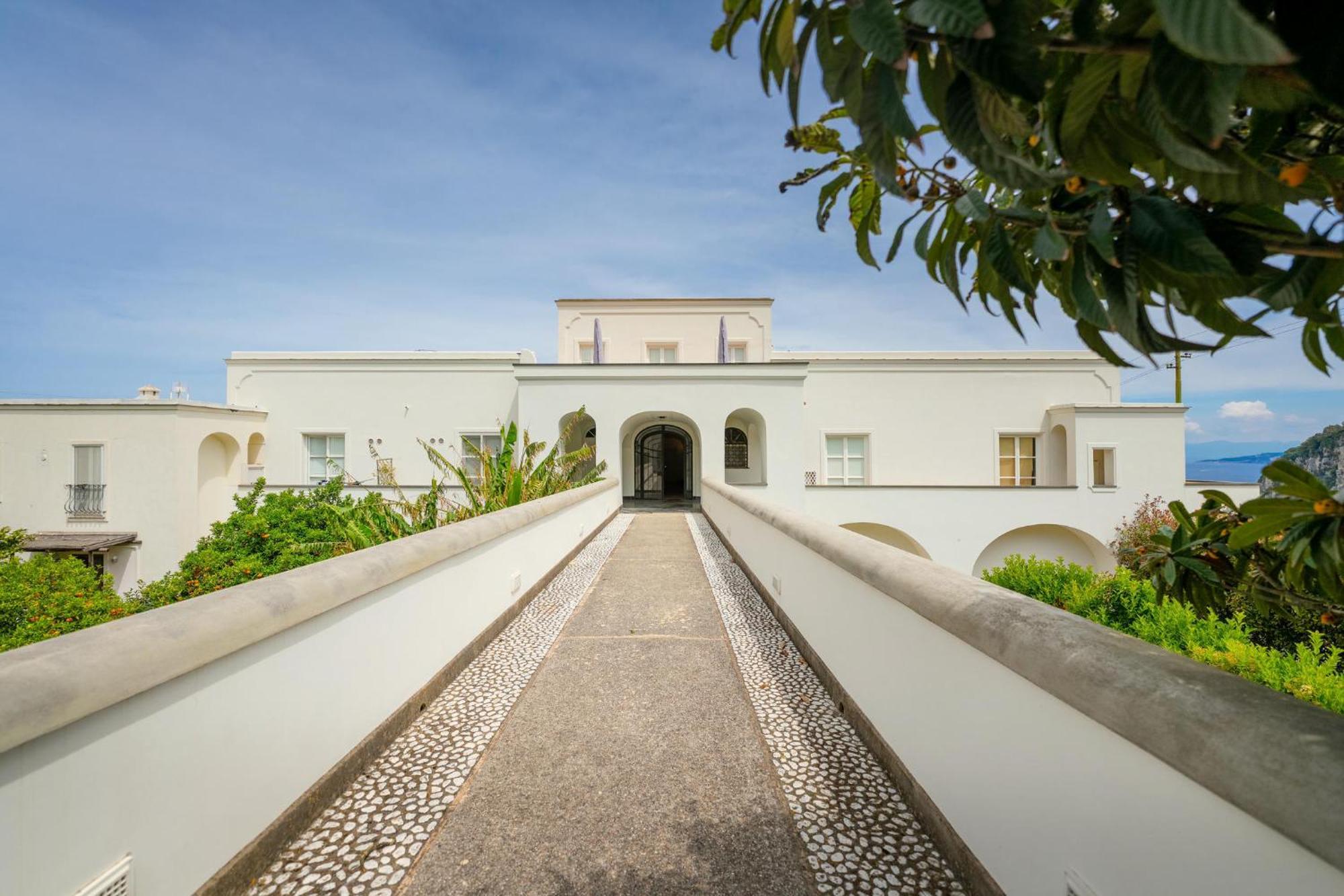 Suite Palazzo Capri - Seaview Bagian luar foto