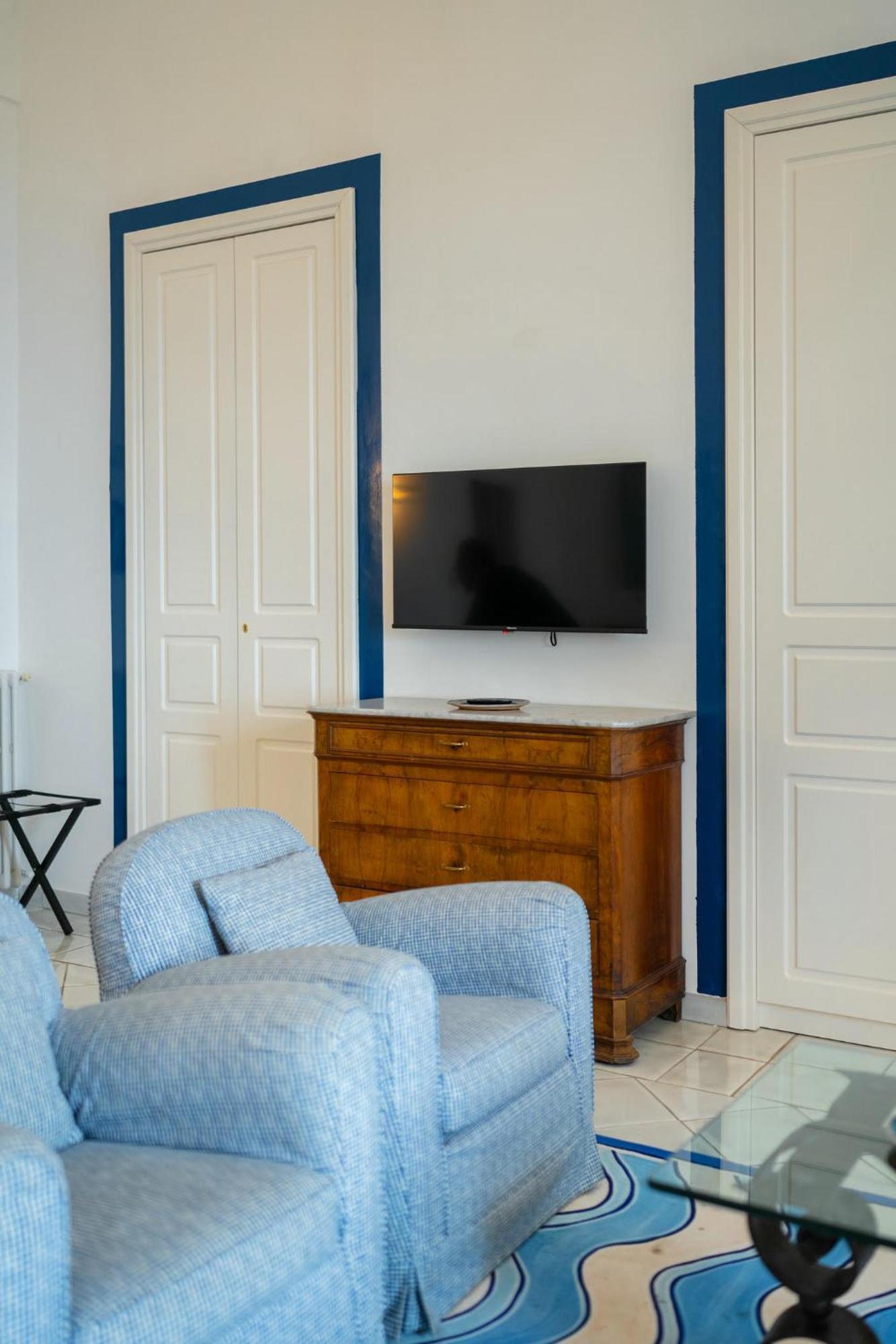 Suite Palazzo Capri - Seaview Bagian luar foto